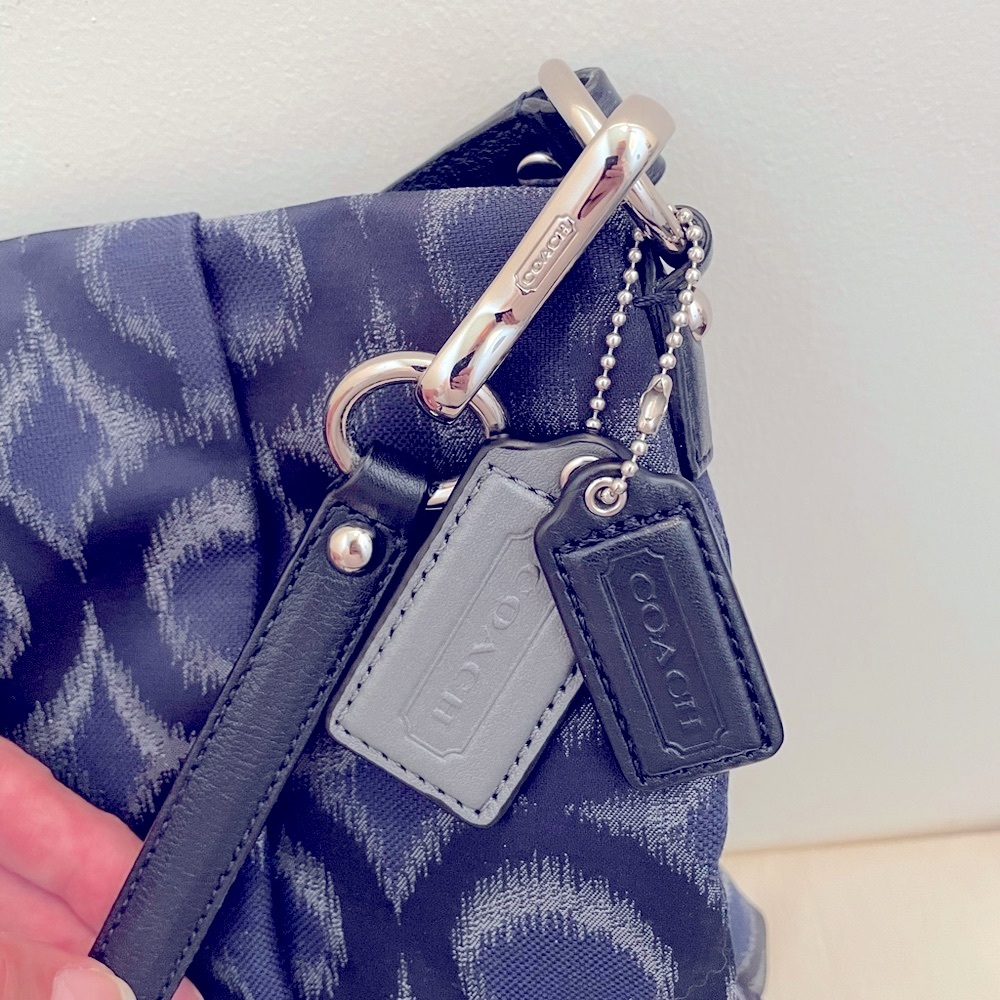 NWOT Coach Isabelle Op Ikat Navy Blue Carryall Crossbody Shoulder Bag 21296 - Picture 4 of 7